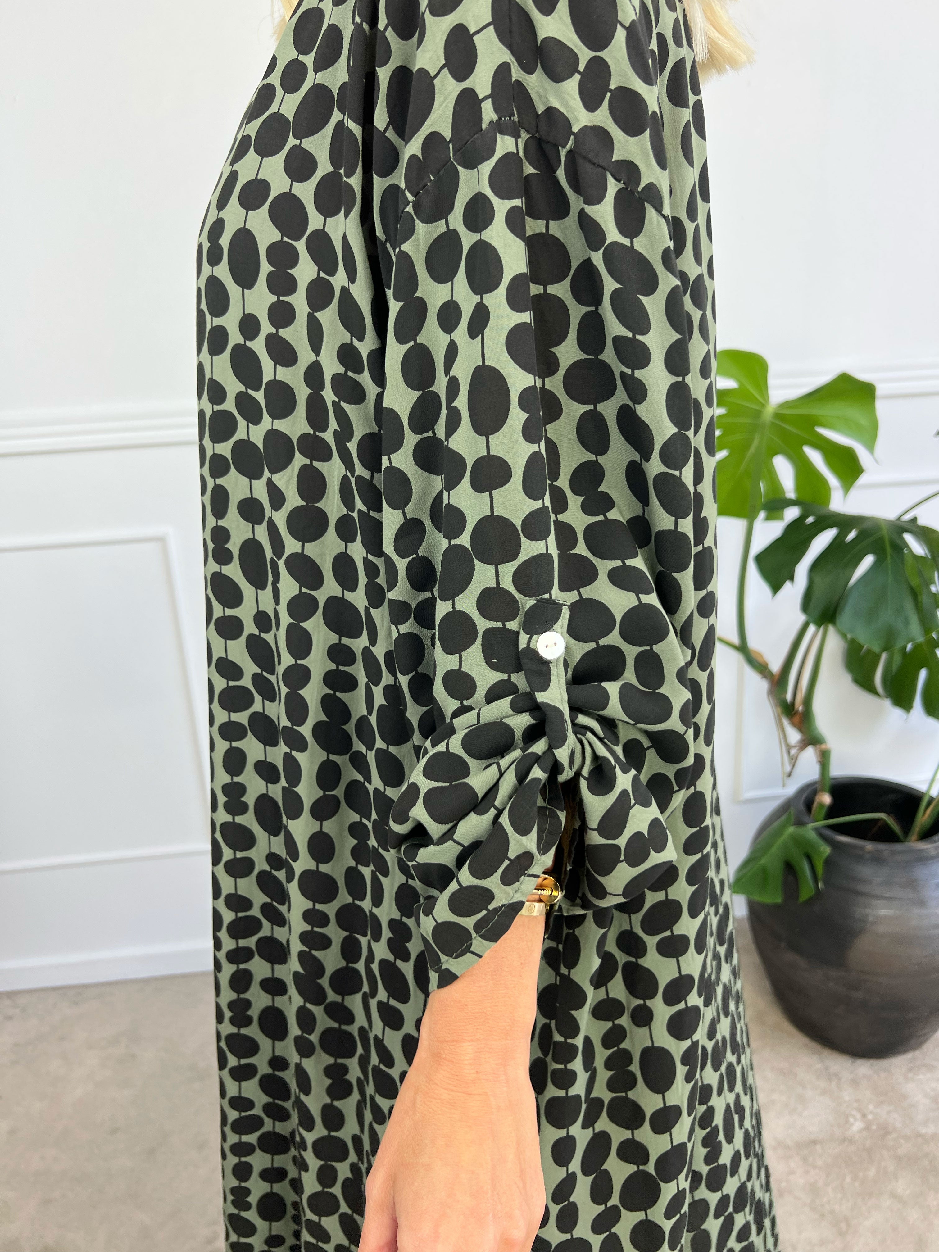 Dido - Söt ljus tunikaklänning i viskos med prickar